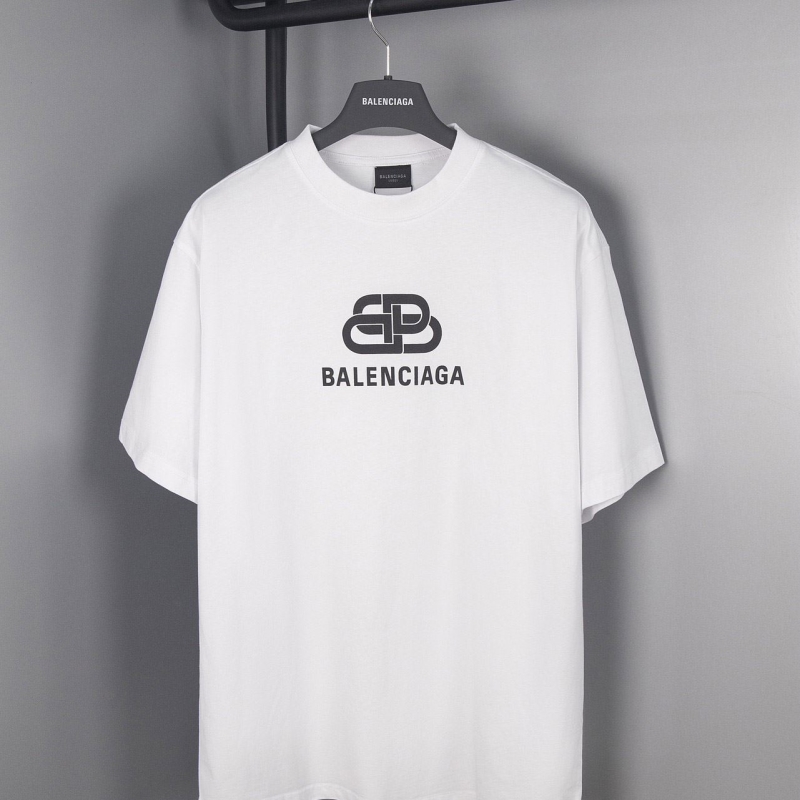 Ba*len*cia*ga t-shirts